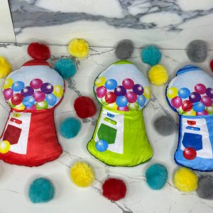 Cat toy gumball machine cat kicker 5 piece set: 1 machine and 4 balls